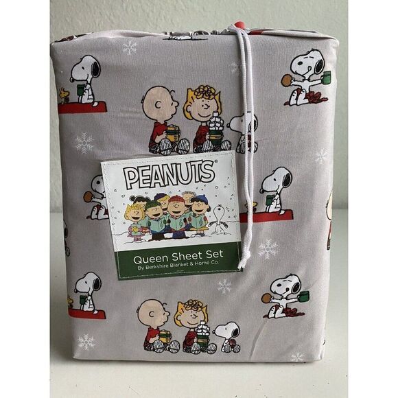 Peanuts Snoopy Woodstock QUEEN SIZE Sheet Set Sally Charlie Brown Christmas NEW - Picture 1 of 15
